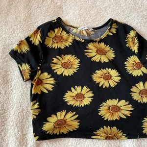 SHEIN Girls Youth Sunflower Print Crop Tee US 11-12Y
